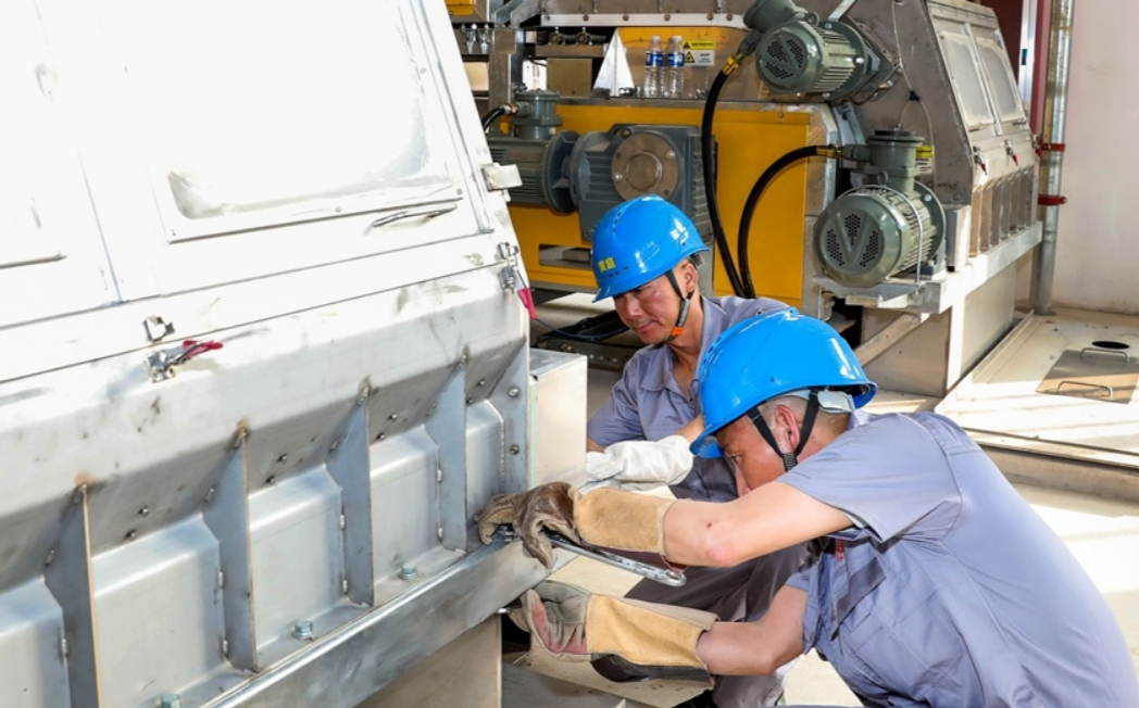 年產(chǎn)12萬噸飽和聚酯樹脂項目，一期工程預計6月份試生產(chǎn)！