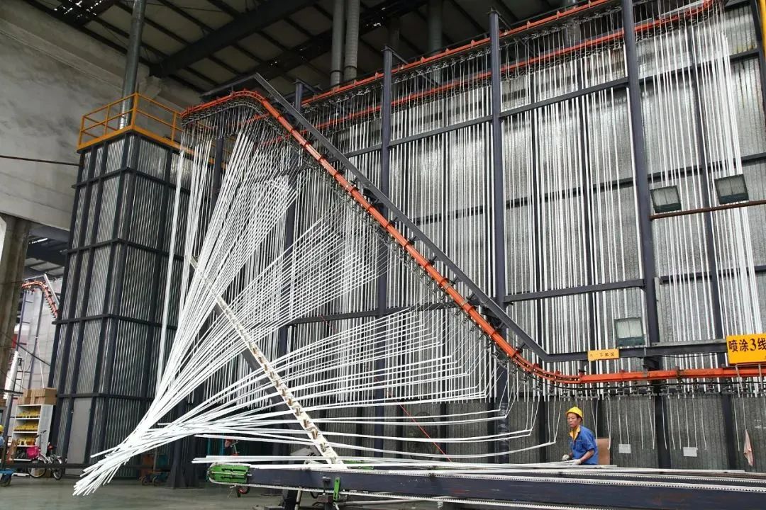 噴粉鋁合金建筑型材領(lǐng)域有新標準發(fā)布！起草陣容強大